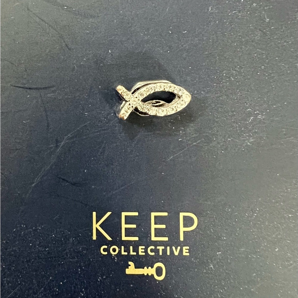 Keep Collective Key - Fish sign